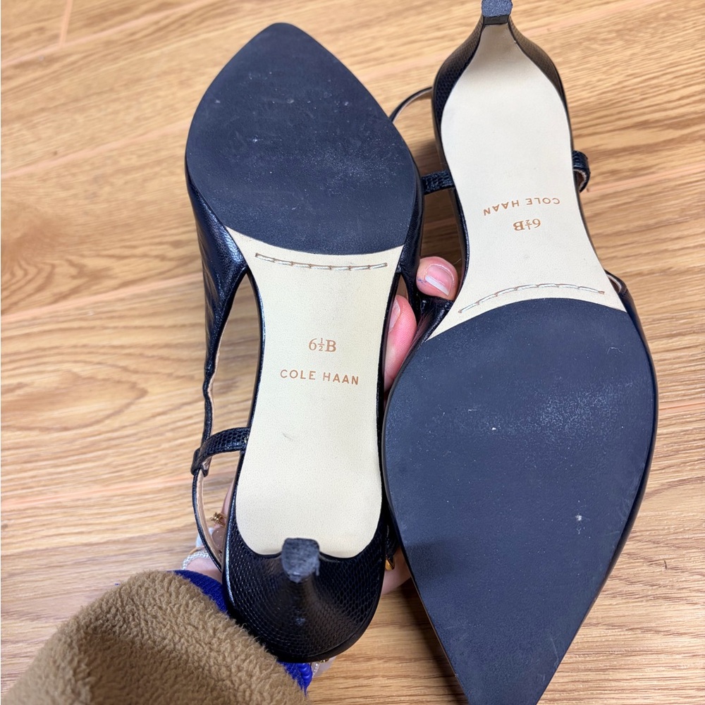 Cole Haan Black Leather Slingback Heels 6.5 Pointed Toe Kitten Heel - Picture 5 of 6